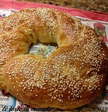 Piccillato di pasqua tipico pane lucano.