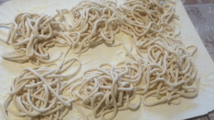 Pici con pasta macker