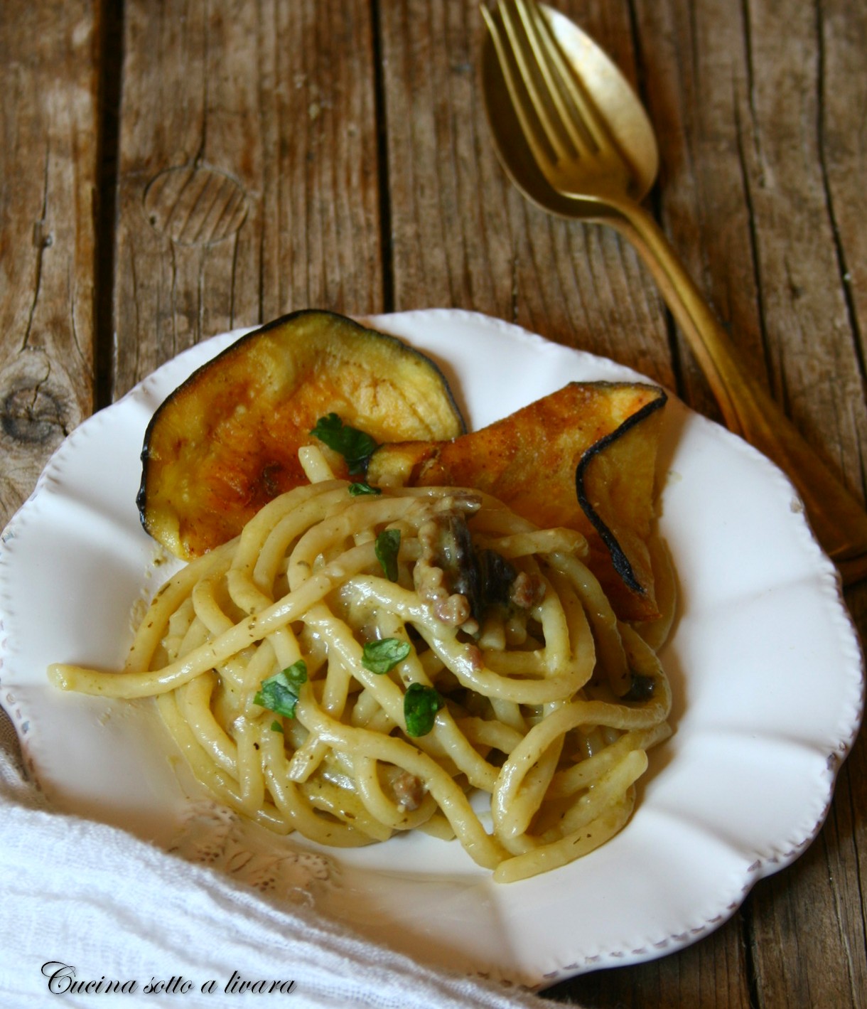 PICI MELANZANE E BATTUTO DI BASILICO