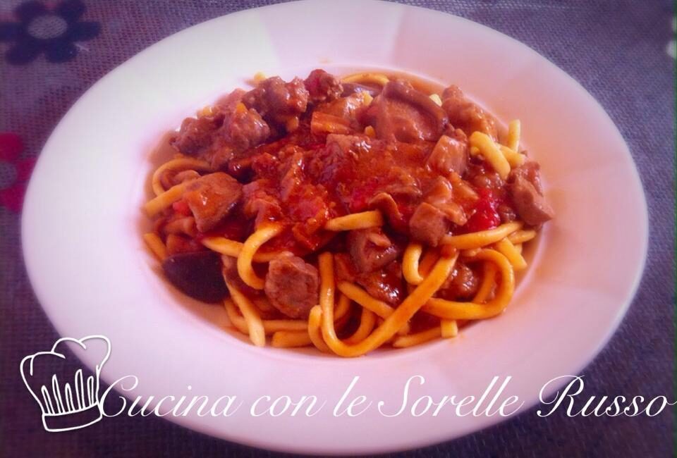 Pincinelle al ragù di maiale, salsiccia e misto funghi
