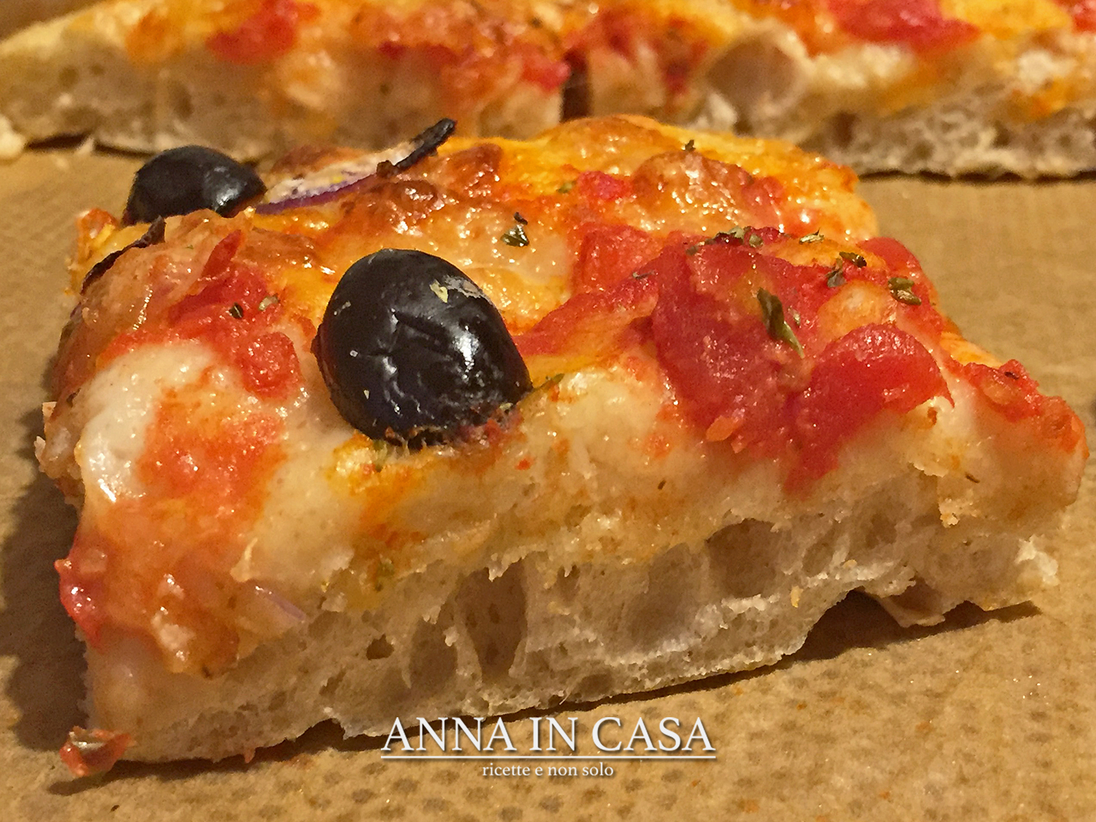 Pizza al cucchiaio con 12 ore di lievitazione