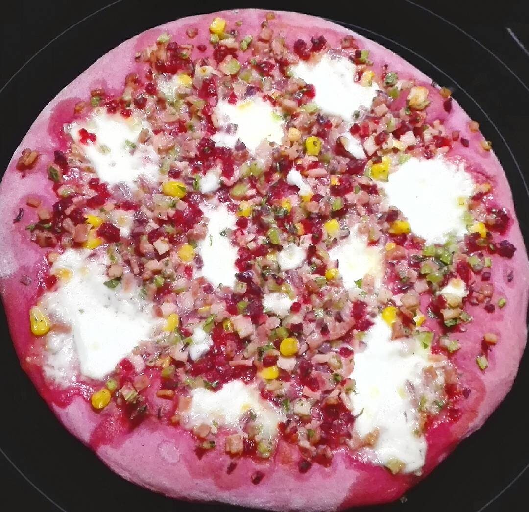 Pizza alla barbabietola