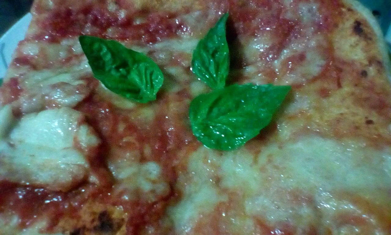 Pizza bella napoli