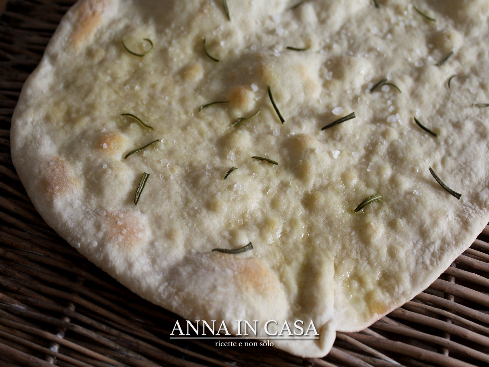 Pizza bianca senza lievito in 30 minuti
