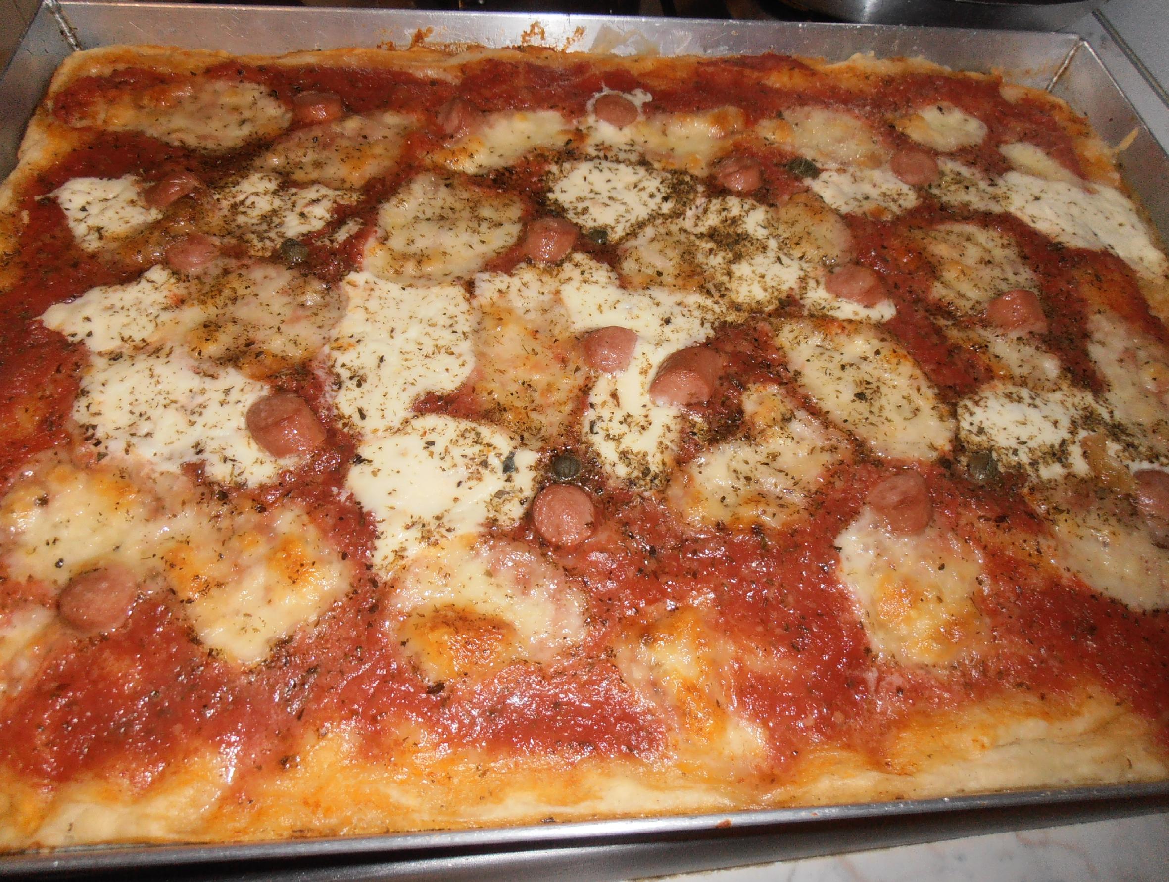 Pizza casalinga gustosa