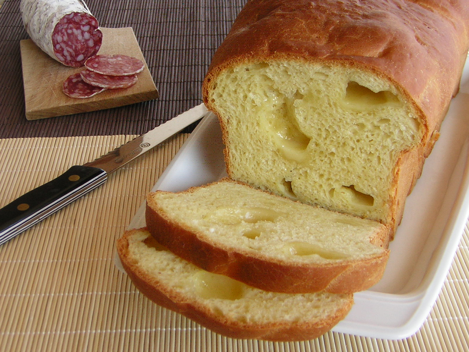 Pizza di formaggio di pasqua marchigiana