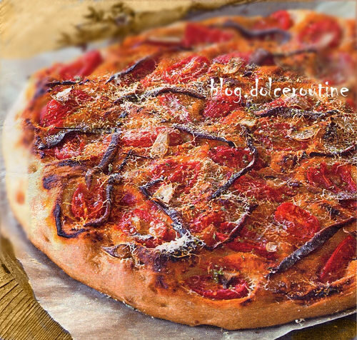 Pizza di kamut con acciughe