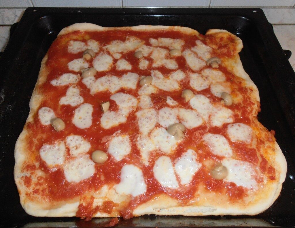 Pizza fatta in casa(nuovo impasto)