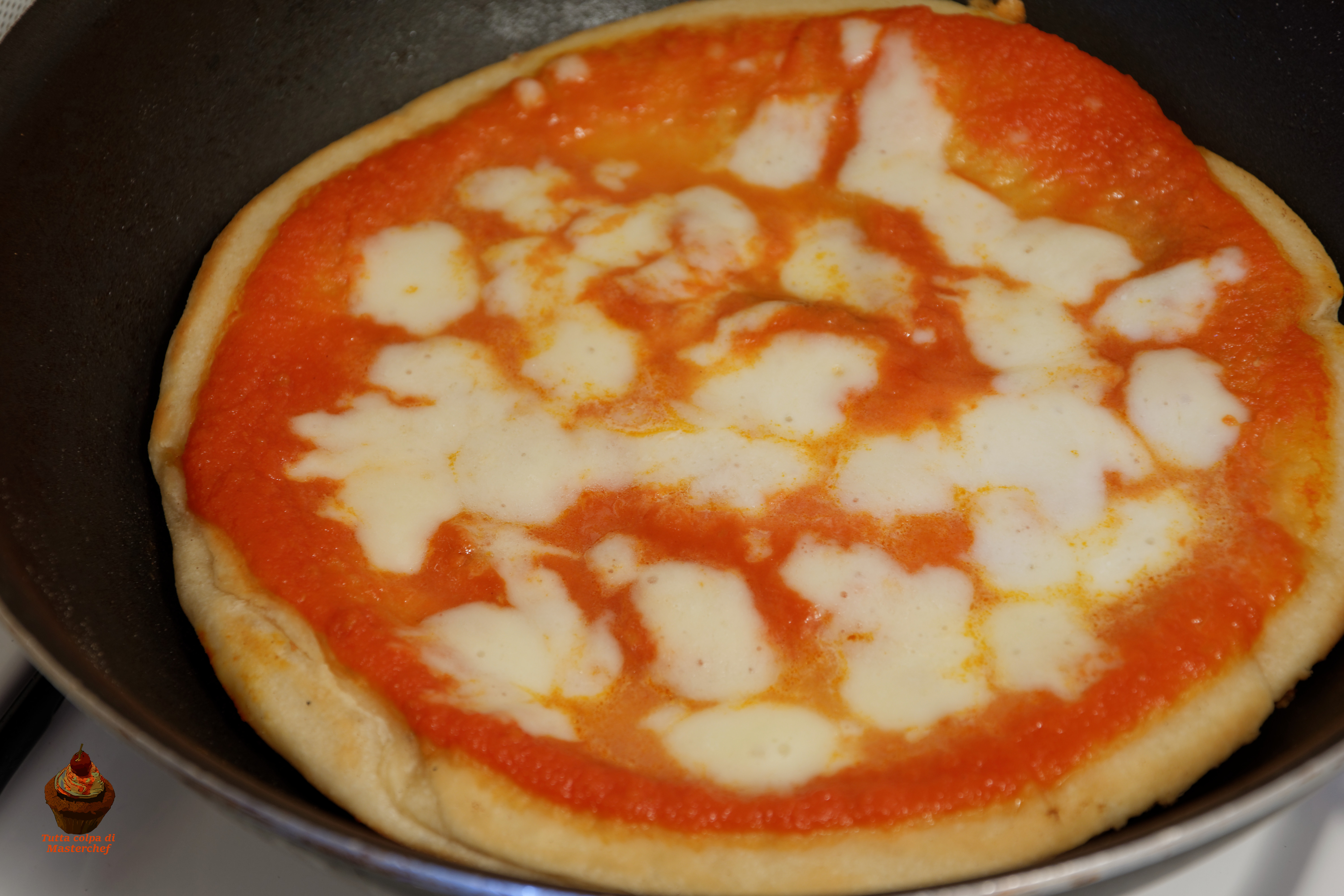 Pizza in padella, ricetta veloce