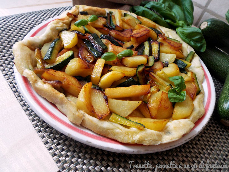 Pizza rovesciata in padella con verdure