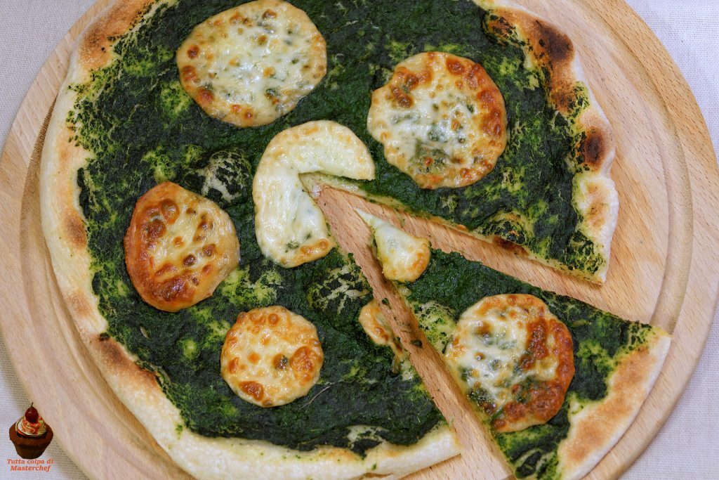 Pizza scamorza e spinaci