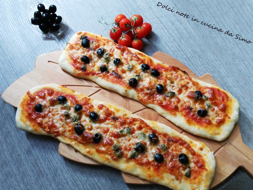 Pizza schiacciata saporita