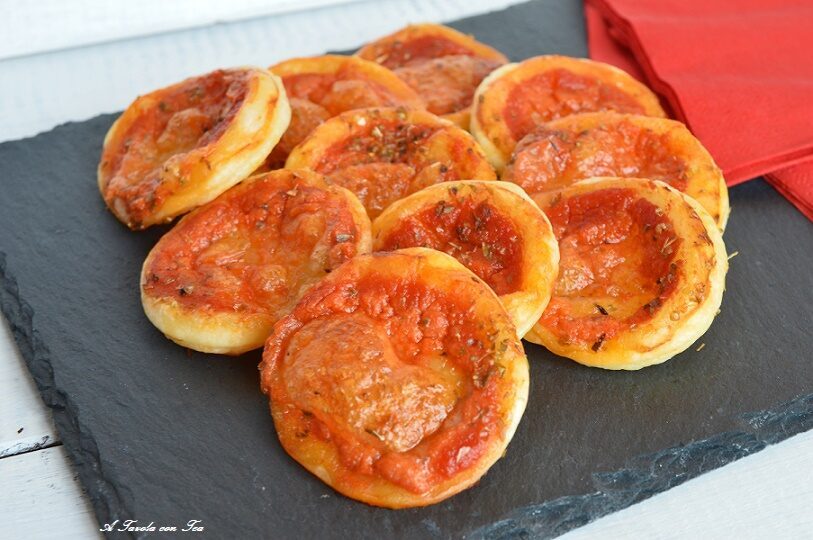 Pizzette di pasta sfoglia facilissime e veloci