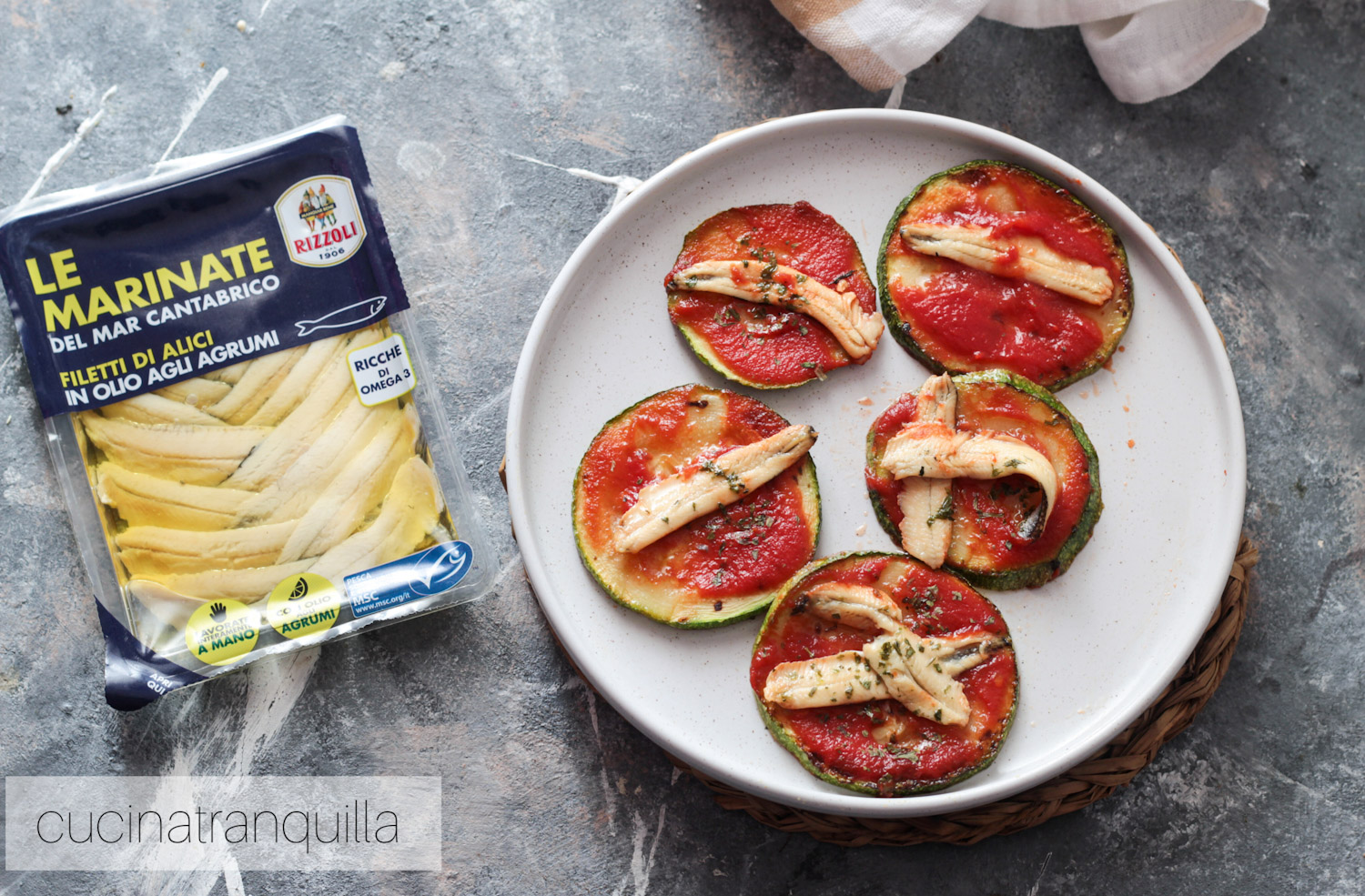 Pizzette di zucchine tonde con alici