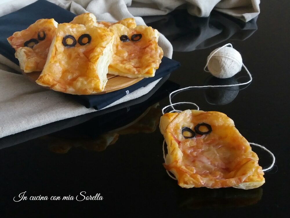 Pizzette mummia – ricetta di halloween con pasta sfoglia