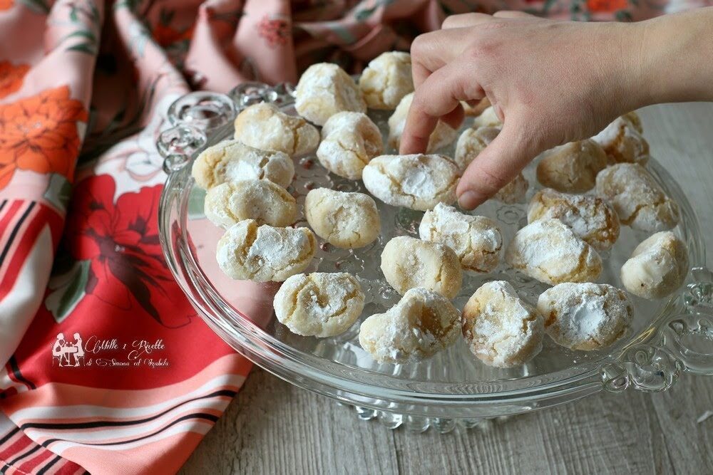 Pizzicotti alle mandorle