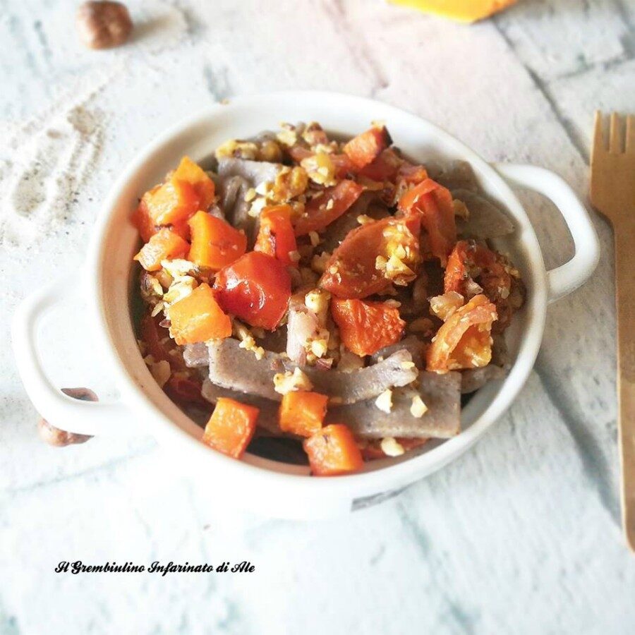 Pizzoccheri con zucca e nocciole