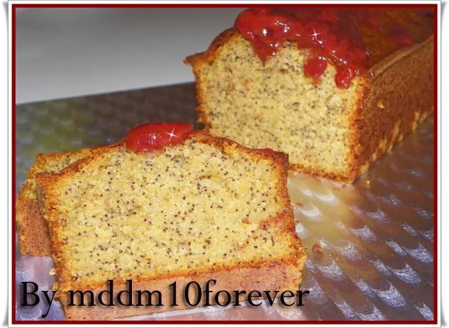 Plum cake alla confettura di susine e semi di papavero