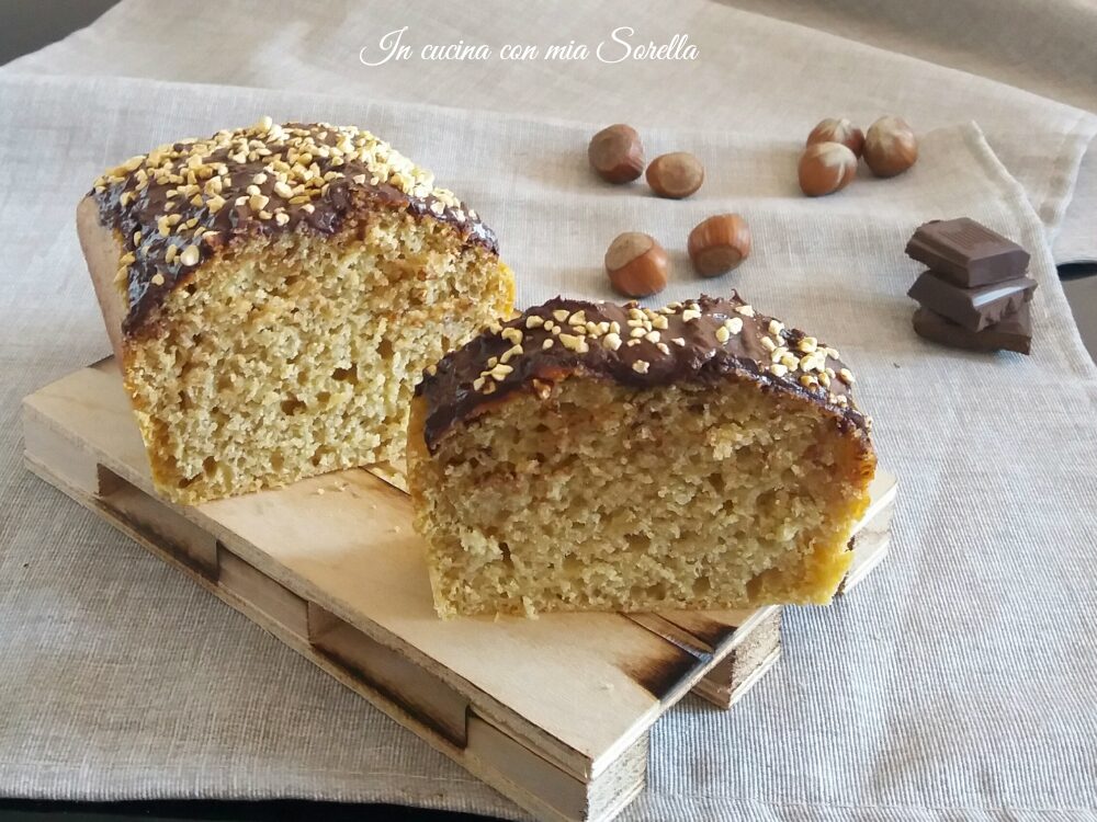 Plum cake alle nocciole e cioccolato – ricetta senza burro