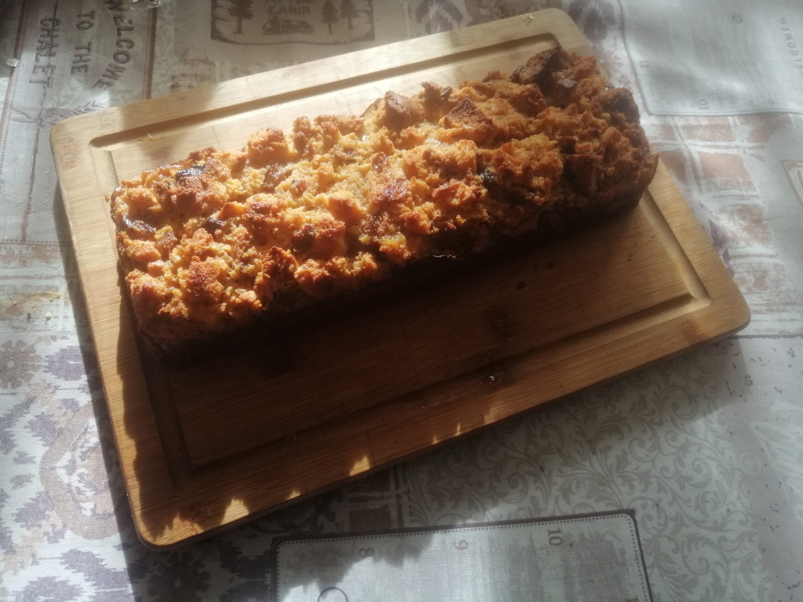 Plum cake con pagnotta pasquale
