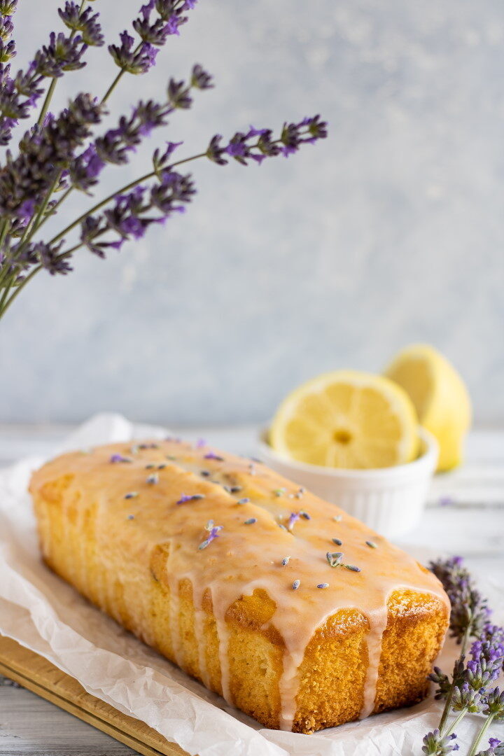 Plumcake al limone e lavanda