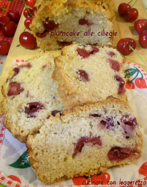 Plumcake alle ciliegie