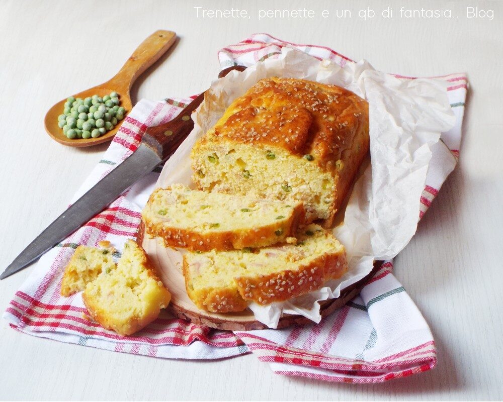 Plumcake allo yogurt con piselli e prosciutto cotto