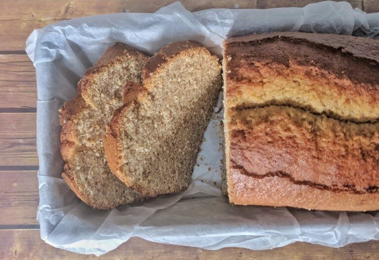 Plumcake allo yogurt e succo di mele senza glutine senza burro e senza latte
