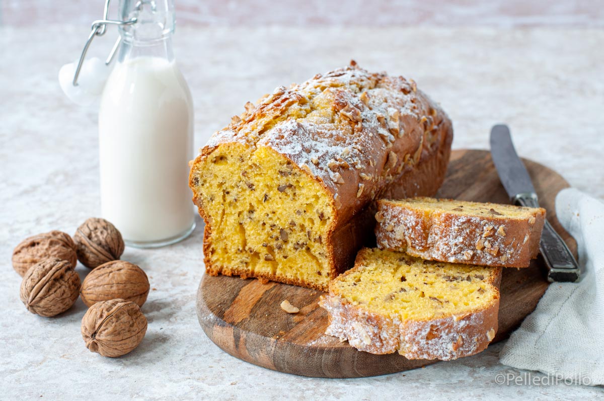 Plumcake allo yogurt greco e noci