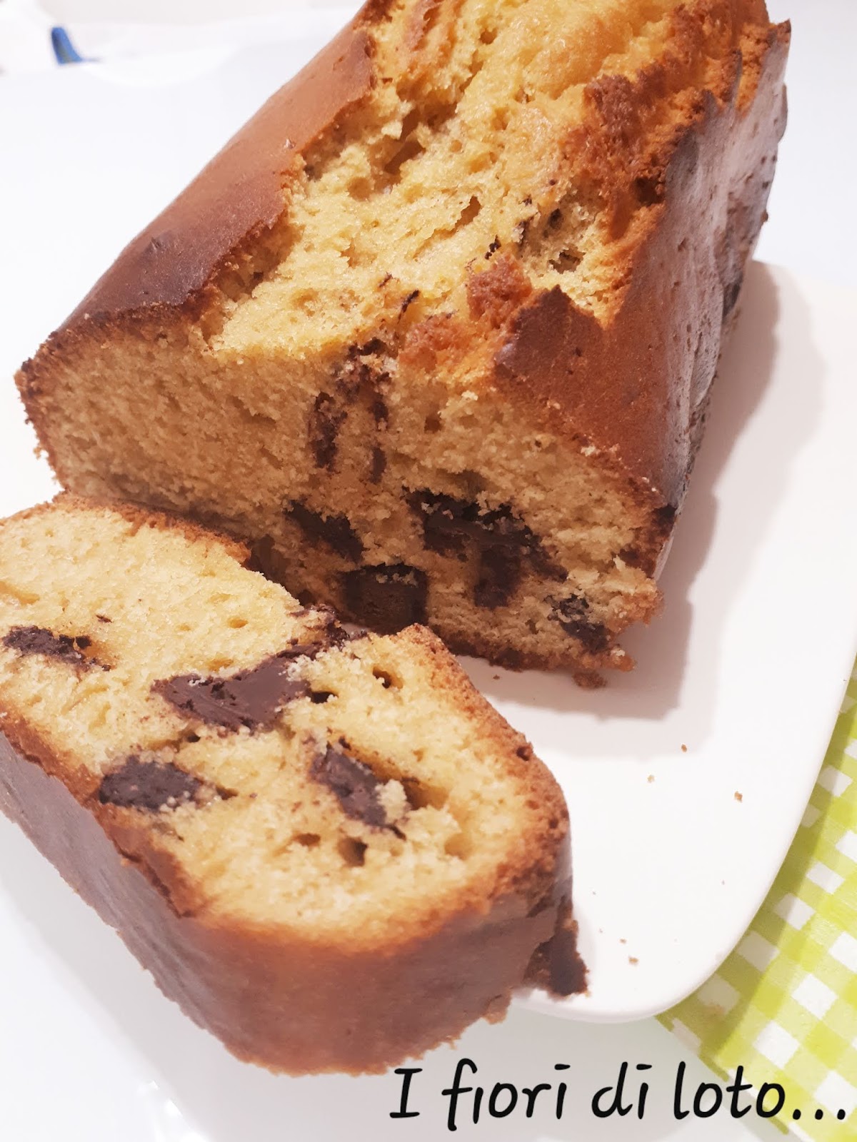 Plumcake allo yogurt senza burro e senza bilancia
