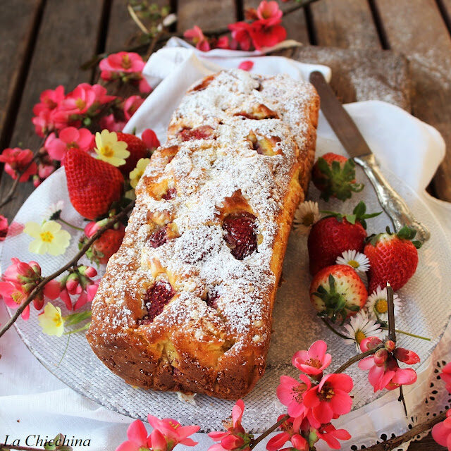 Plumcake con fragole e ricotta