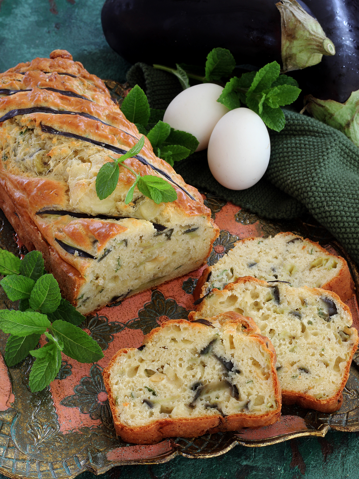 Plumcake di melanzane, menta e scamorza
