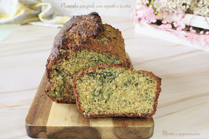 Plumcake integrale con agretti e ricotta