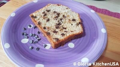 Plumcake morbidoso con gocce di cioccolato fondente