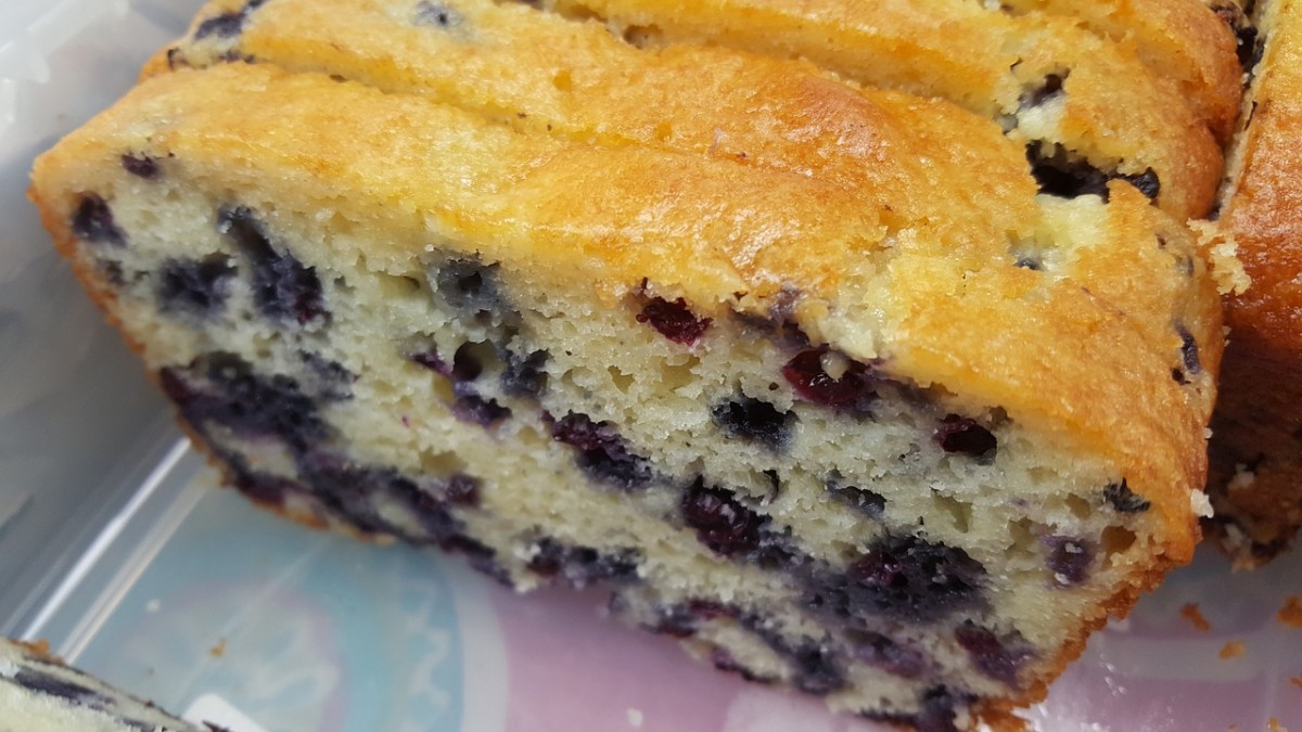 Plumcake ripieno di mirtilli