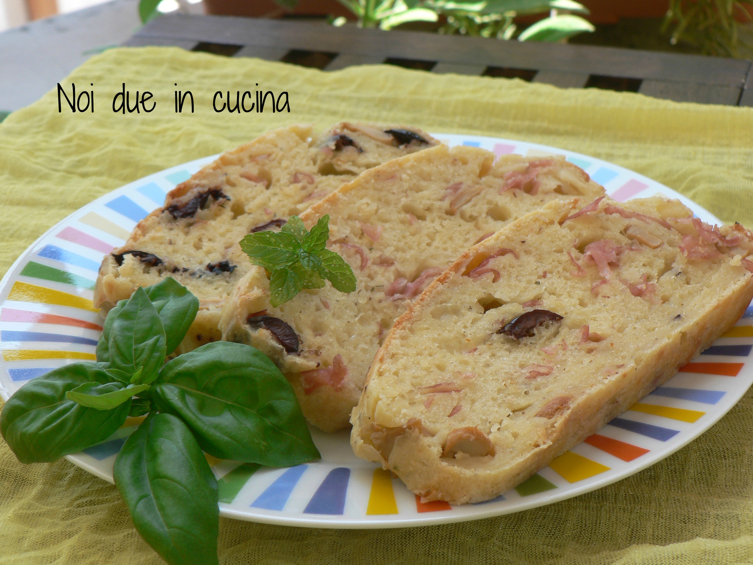 Plumcake salato allo yogurth greco