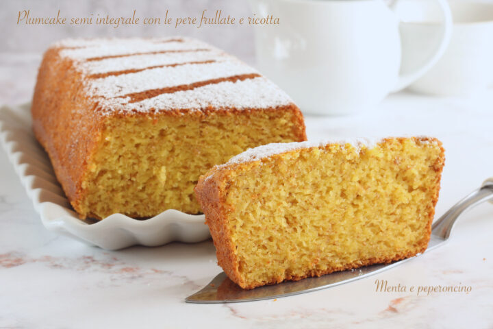 Plumcake semi integrale con le pere frullate e ricotta
