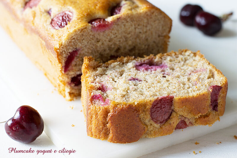 Plumcake yogurt e ciliegie con stevia