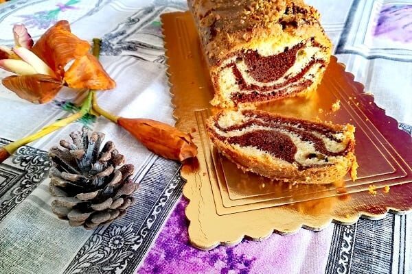 Plumcake zebrato senza glutine alle nocciole, con bimby o tradizionale