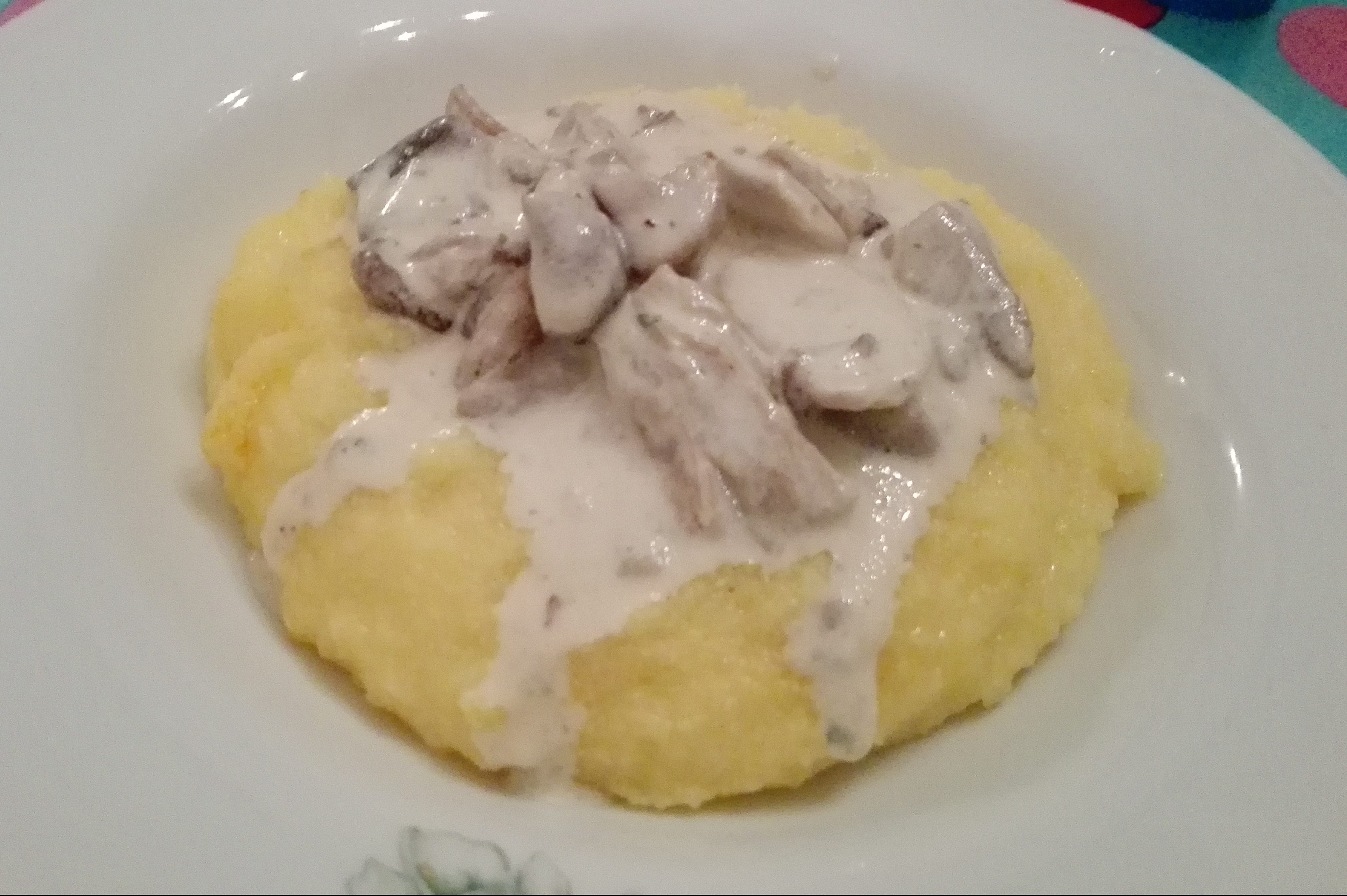 Polenta con funghi misti