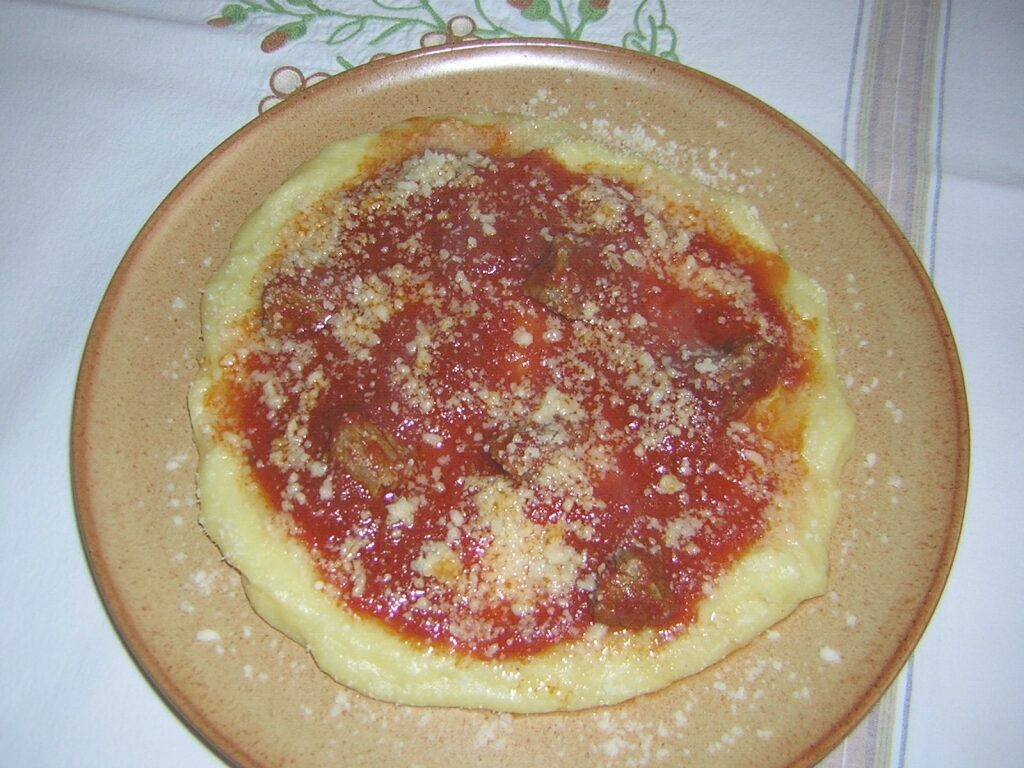 Polenta con sugo di carne
