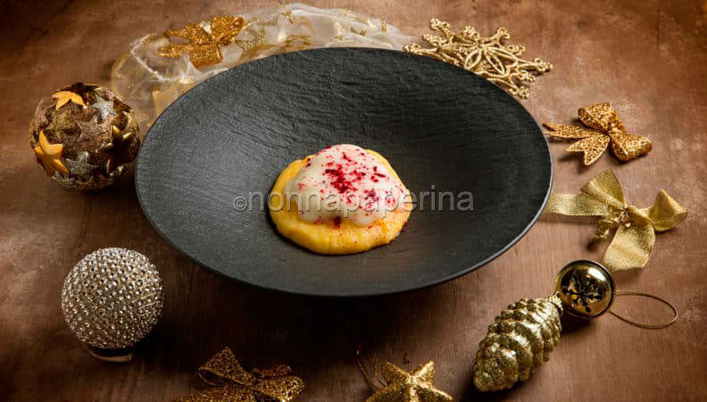 Polenta morbida con uovo, fonduta e tartufo
