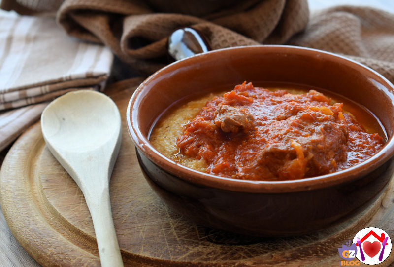 Polenta taragna con spezzatino di vitello