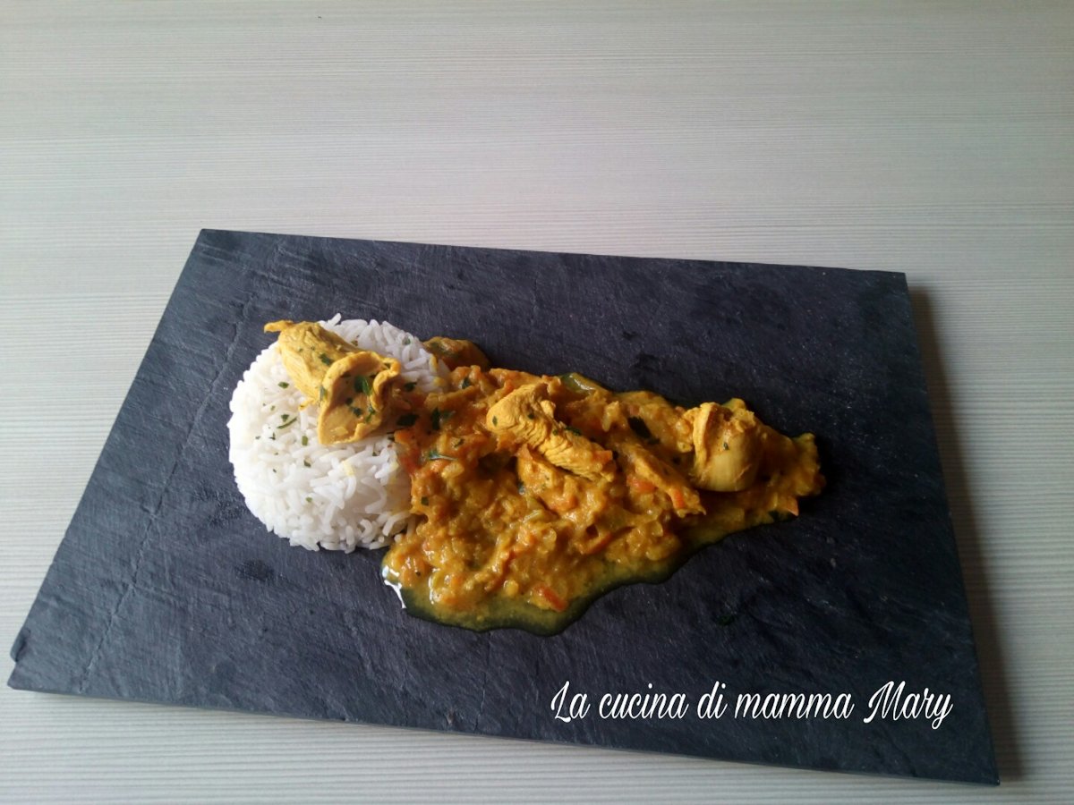 Pollo al curry con riso basmati