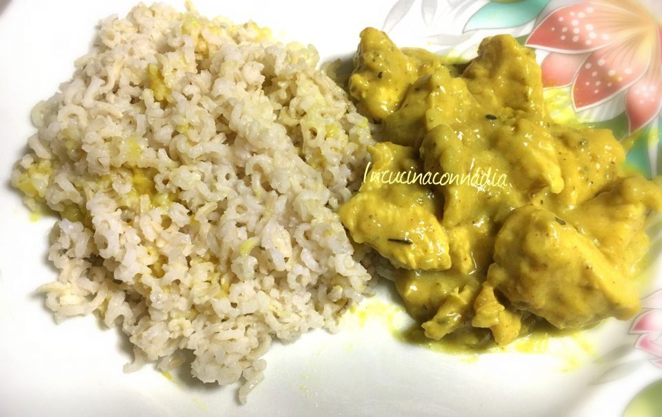 Pollo al curry con riso basmati