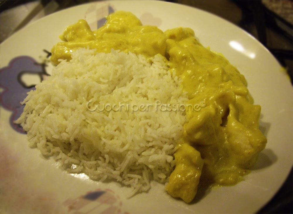 Pollo al curry con riso basmati