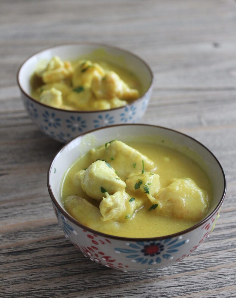 Pollo al curry e ananas