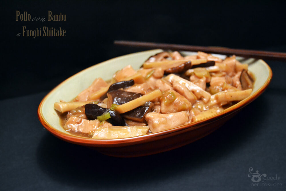 Pollo con bambu e funghi shiitake