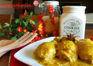 Pollo con salsa al curry