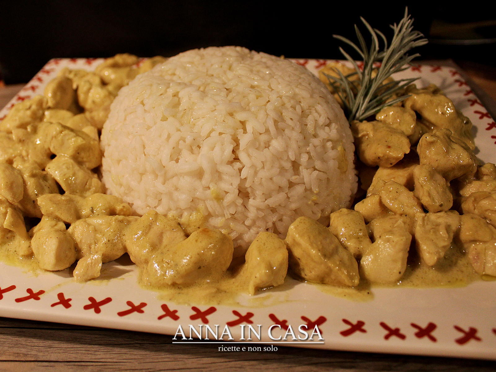 Pollo cremoso al curry